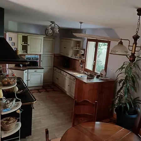 Casa de Férias Pavillon Tranquille & Parking Gratuit *
